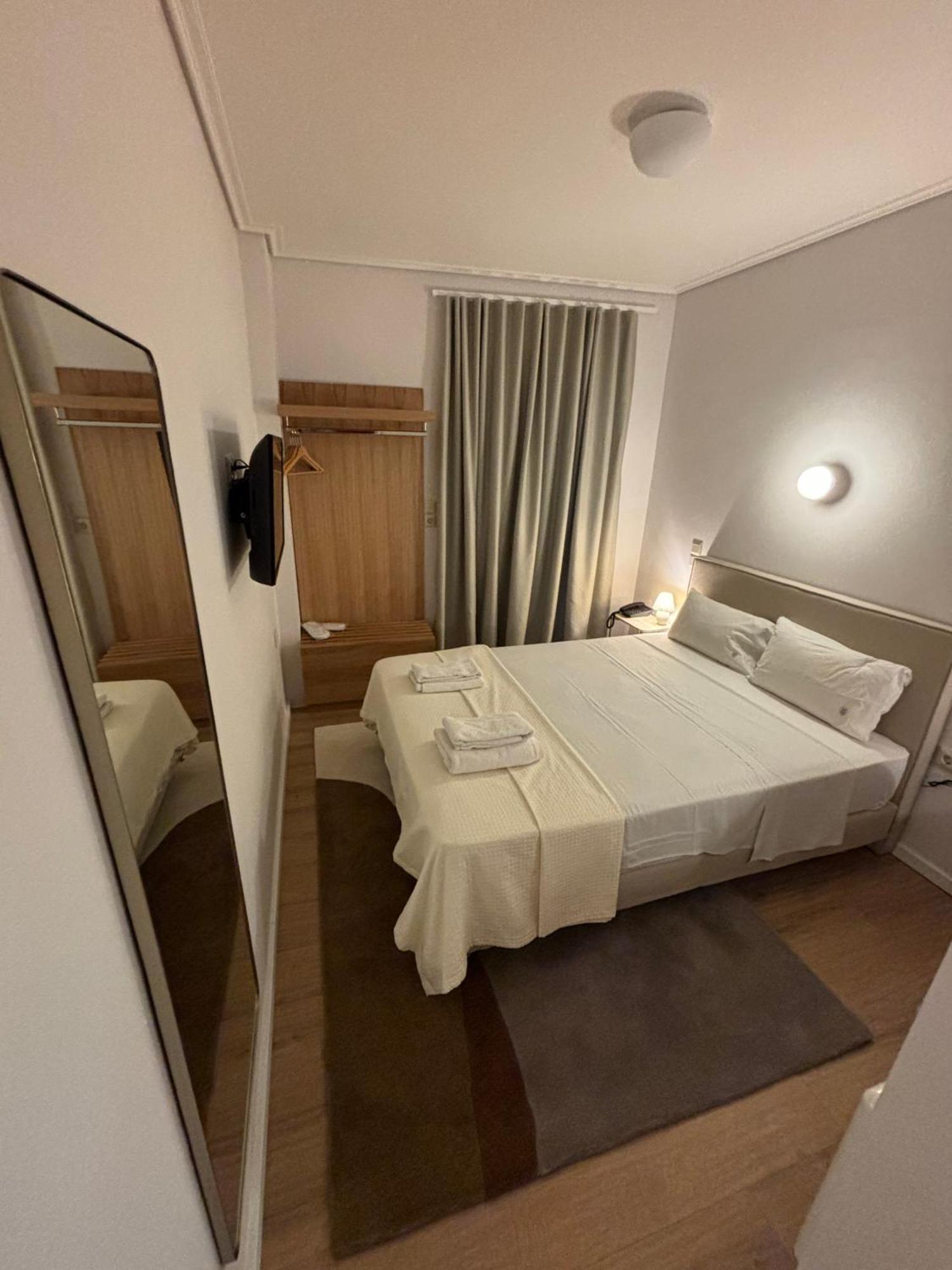 Hotel Maroussi Atina Oda fotoğraf