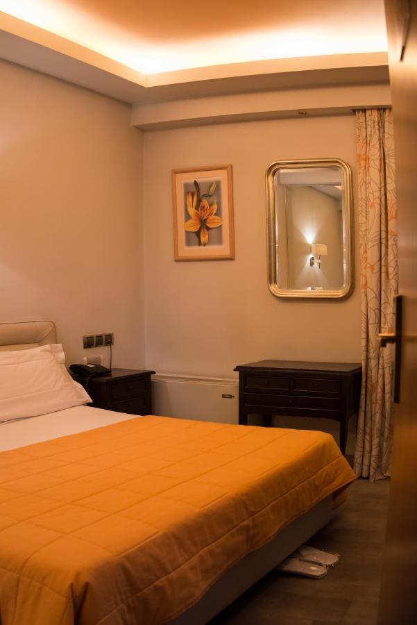 Hotel Maroussi Atina Dış mekan fotoğraf